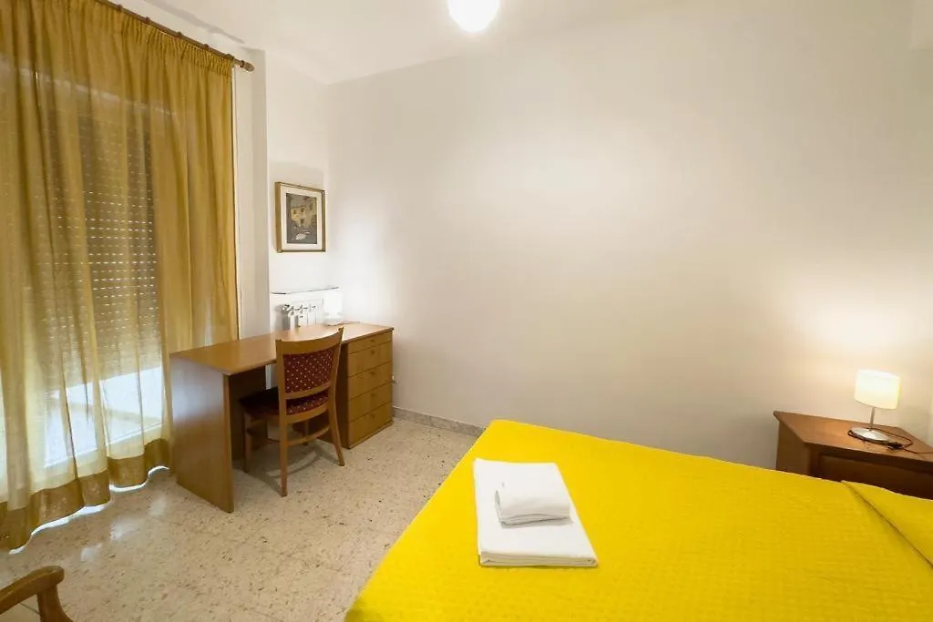 Apartment Naveen'S House Casa Vacanza Rome